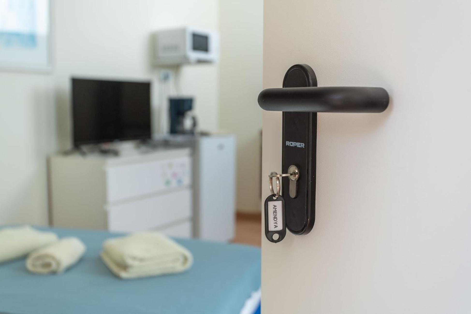 Blife Alicya Private Rooms 파로 외부 사진