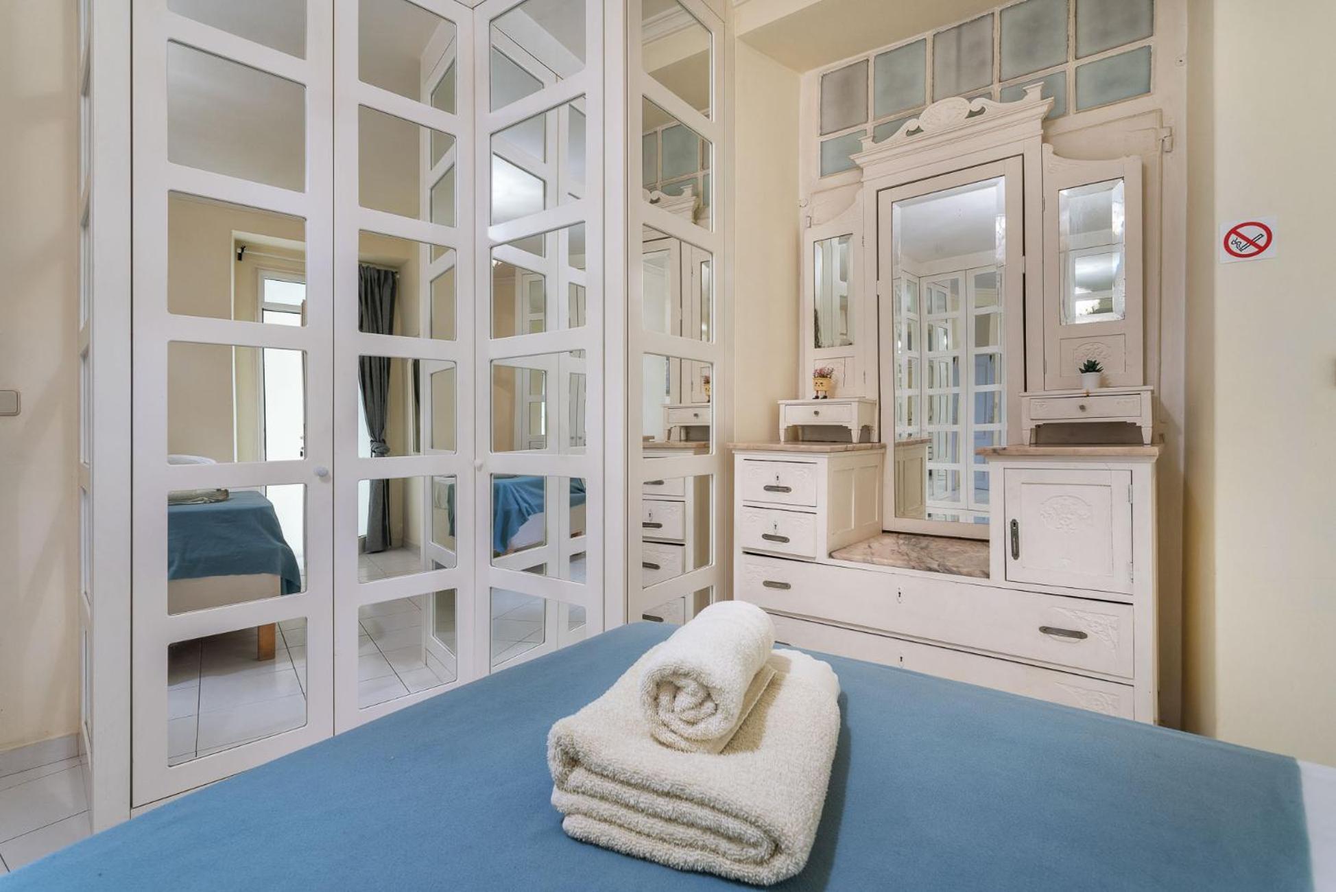 Blife Alicya Private Rooms 파로 외부 사진